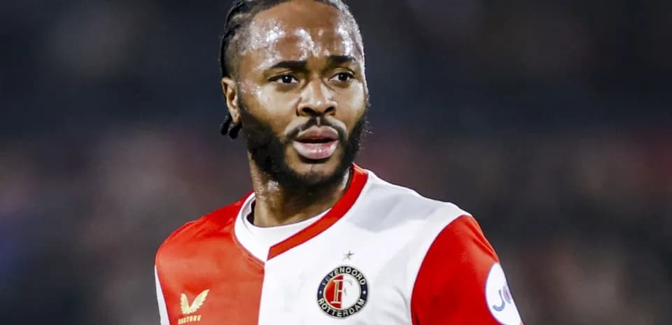 Jugador de Feyenoord en acción durante un partido