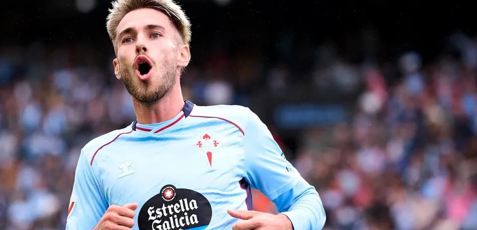 Jugador celebrando un gol de Celta Vigo