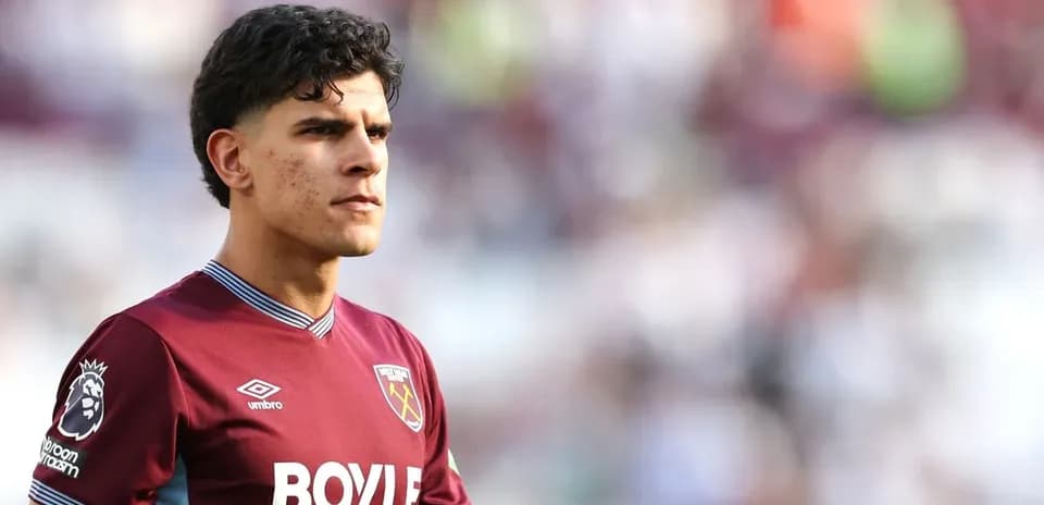 Jugador de West Ham preparado para el partido