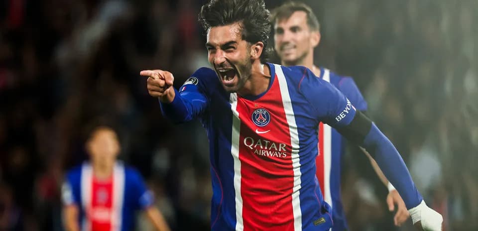 Jugador de PSG celebrando un gol en el partido