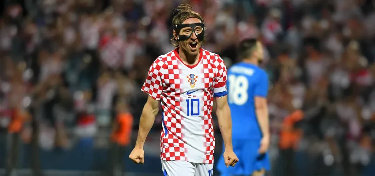 Jugador de Croacia celebrando un gol en partido