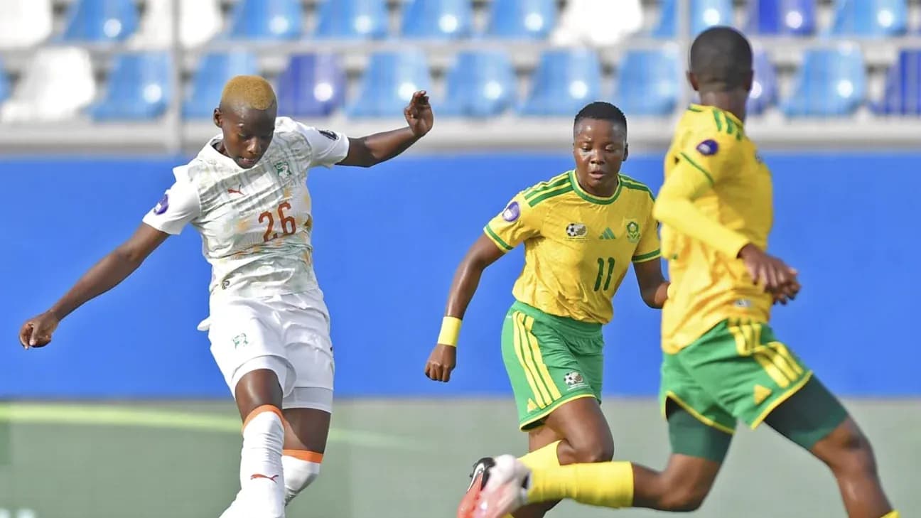 Jugadora de Costa de Marfil disparando en el partido