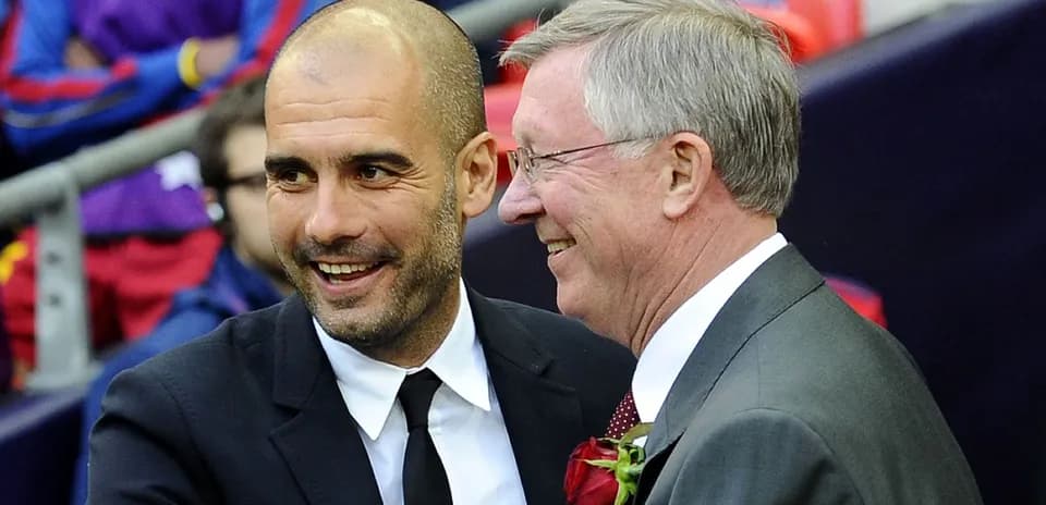 Pep Guardiola y Alex Ferguson sonriendo durante un evento