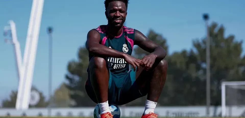 Jugador de Real Madrid posando en el entrenamiento