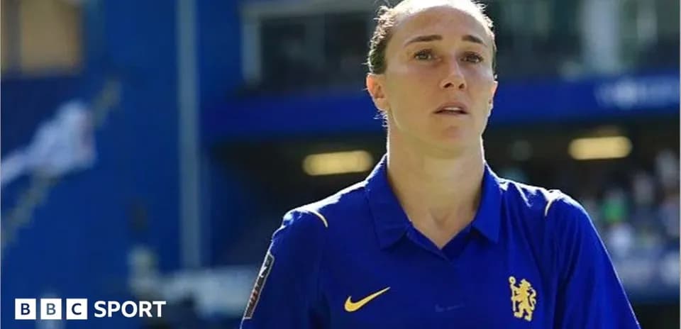 Jugadora de Chelsea en el campo durante el partido
