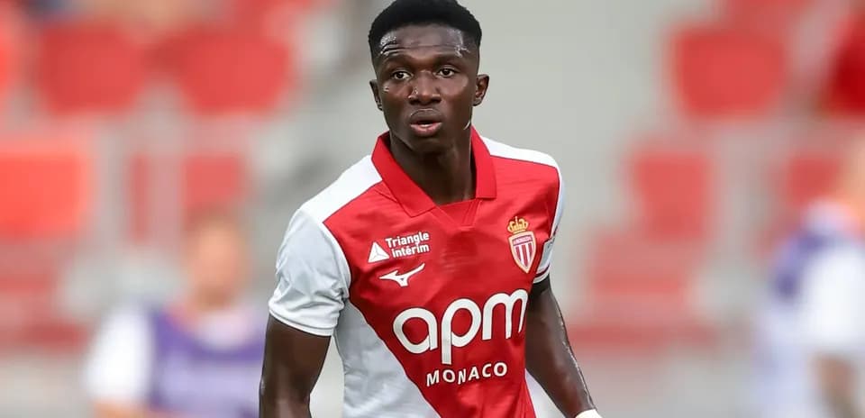 Jugador de AS Mónaco en el campo de juego