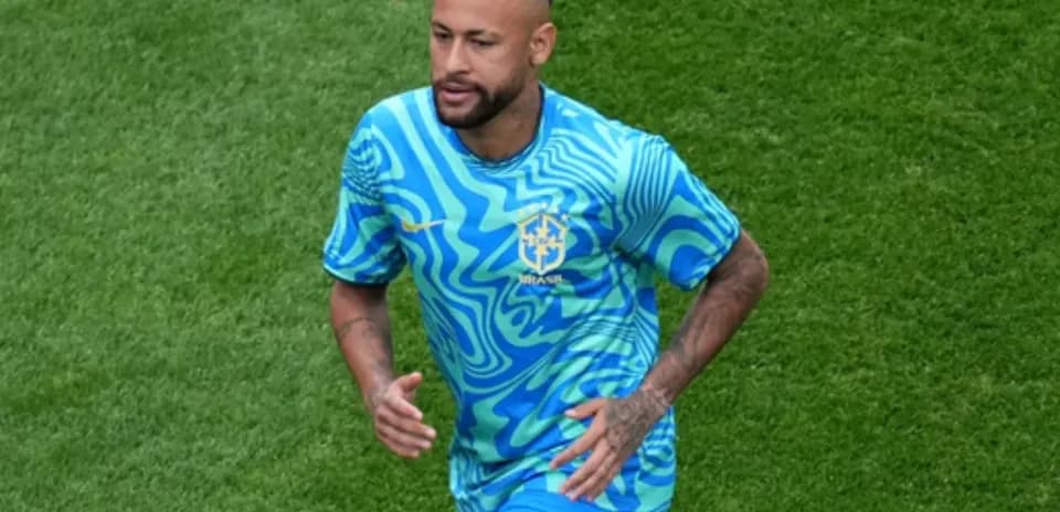 Jugador de Brasil entrenando en camiseta azul