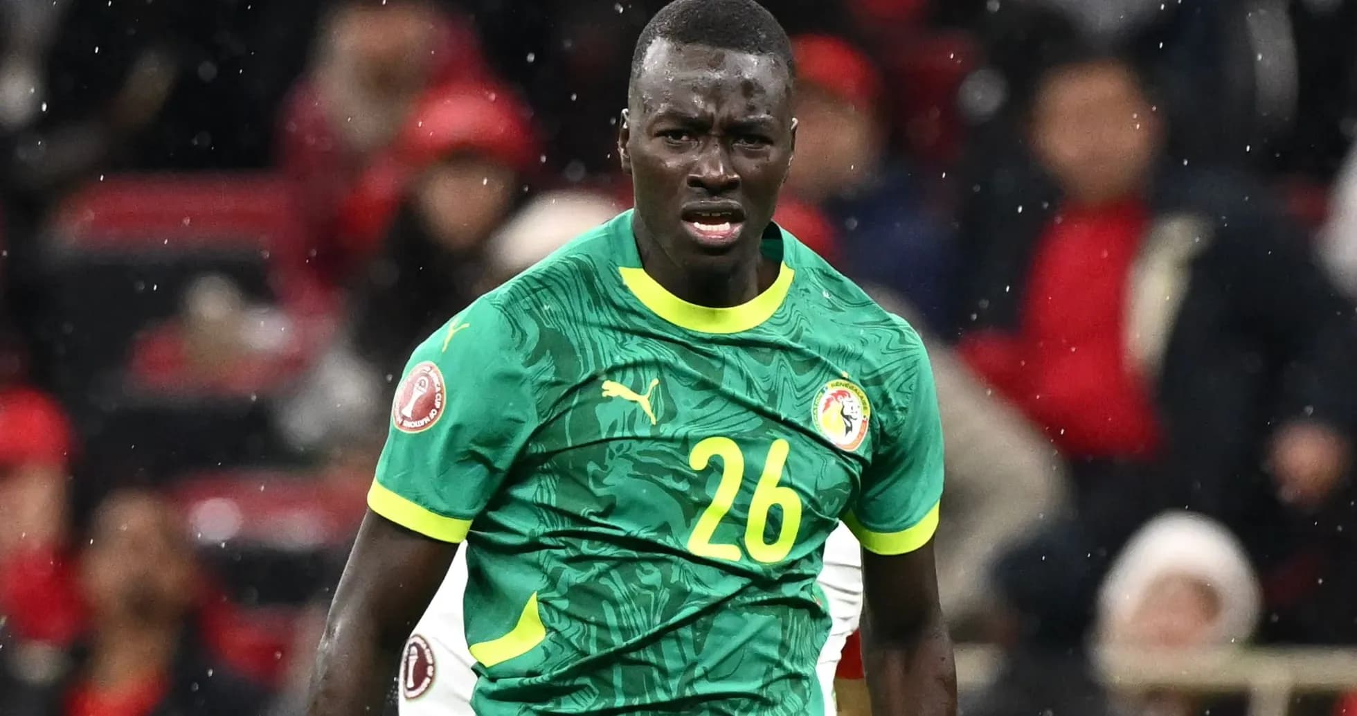 Jugador de Senegal en acción durante el partido