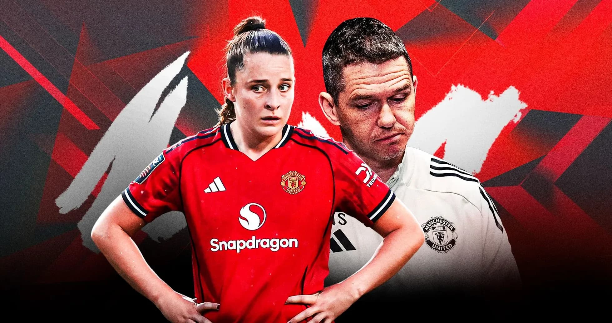 Jugadora de Manchester United y entrenador en fondo rojo