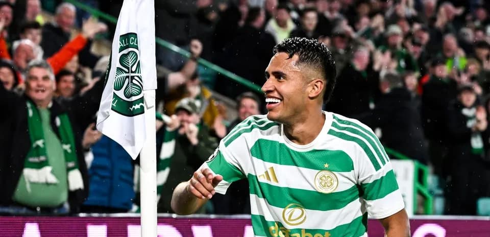 Jugador de Celtic celebrando un gol