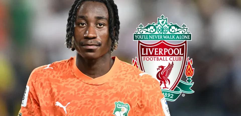 Portero con camiseta naranja de Côte d'Ivoire