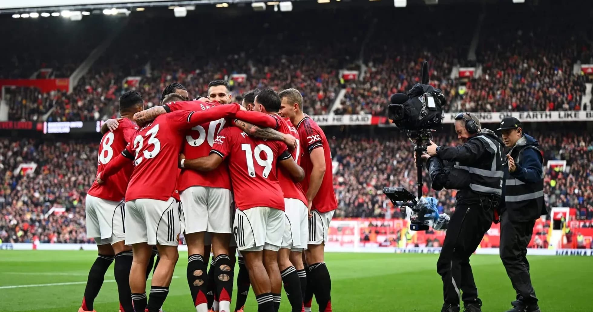 Jugadores del Manchester United celebrando un gol
