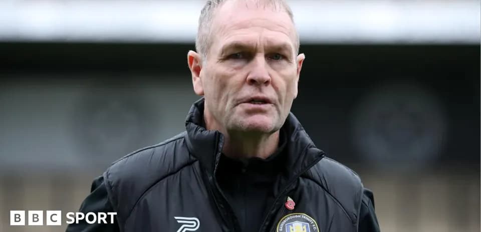 Entrenador de Grimsby Town FC en el estadio