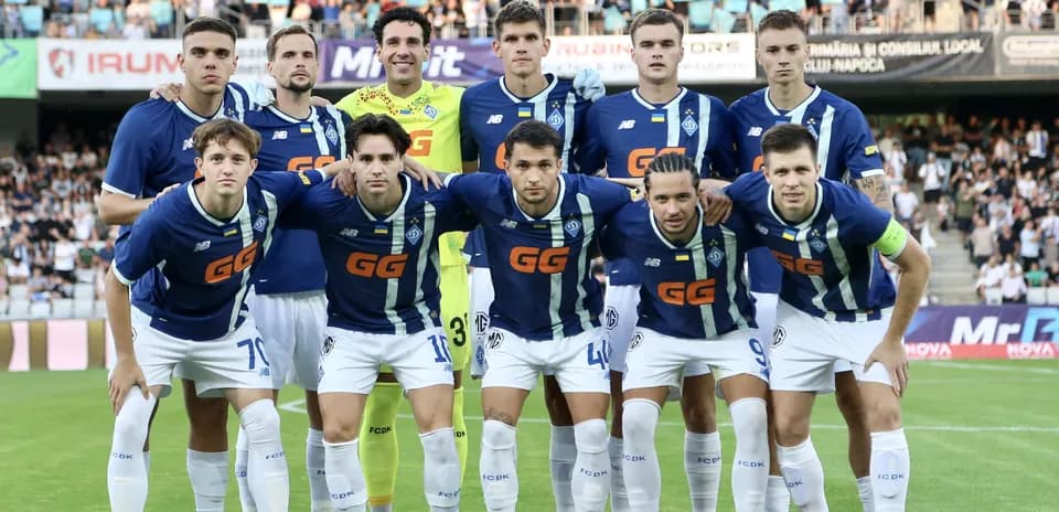 Equipo de Dynamo Kyiv en formación