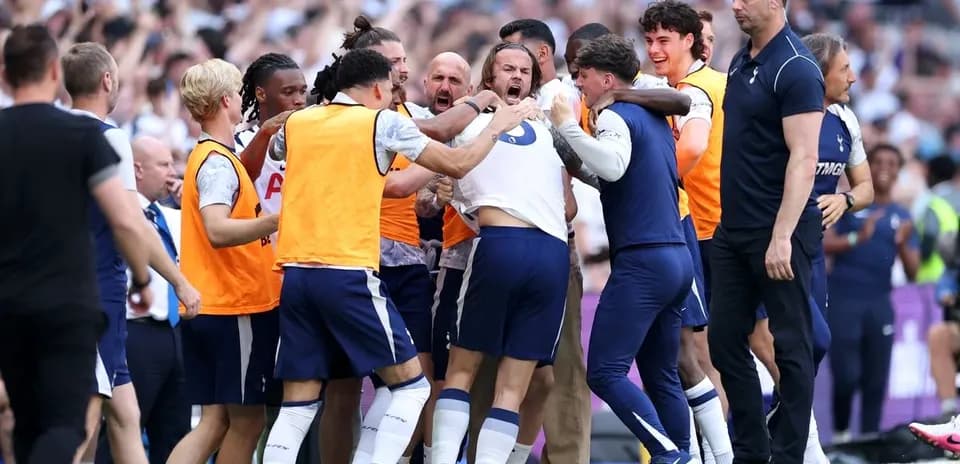 Celebración del equipo de Tottenham en el partido