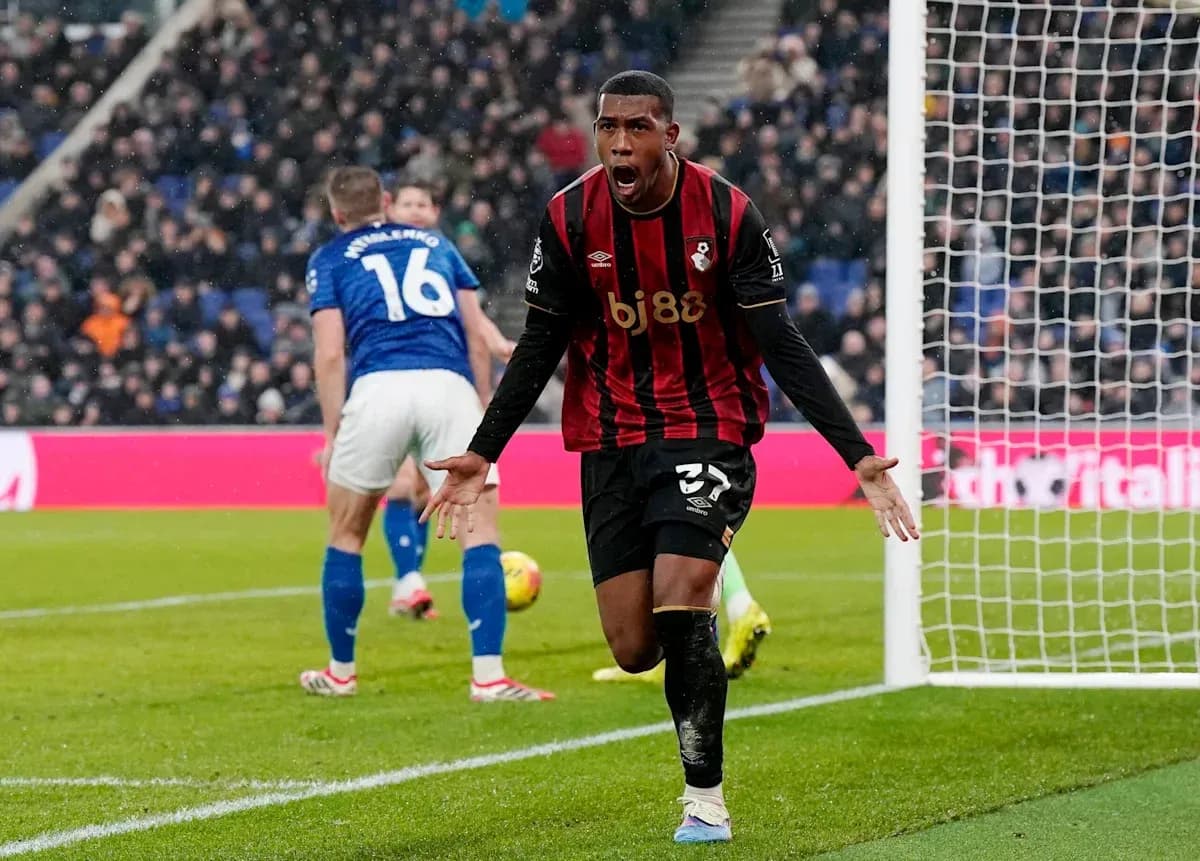 Jugador de Bournemouth celebrando un gol en el partido