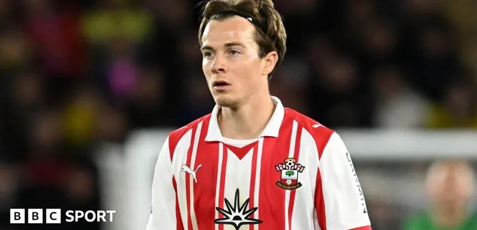 Jugador de Southampton en el campo durante partido