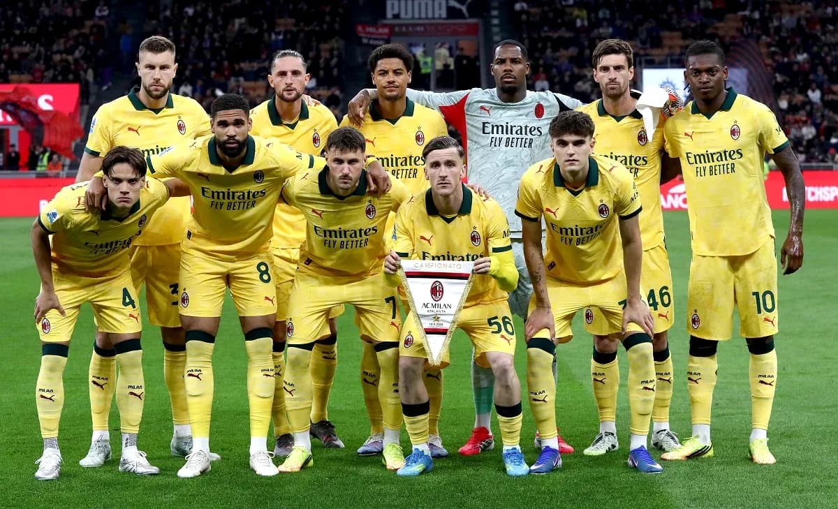 Equipo de AC Milan antes del partido