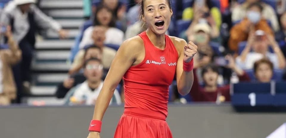 Zheng Qinwen emociona a Beijing con su triunfo en el China Open y su celebración en karaoke