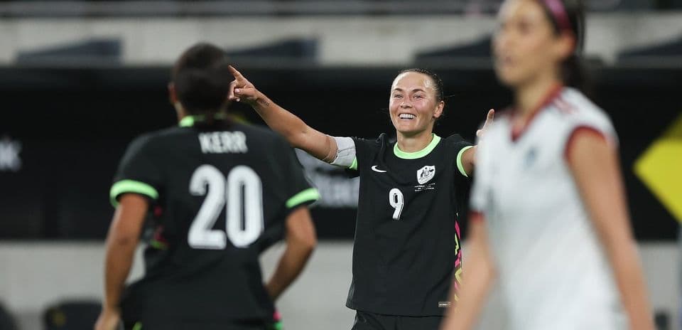 Jugadora celebrando un gol en el partido
