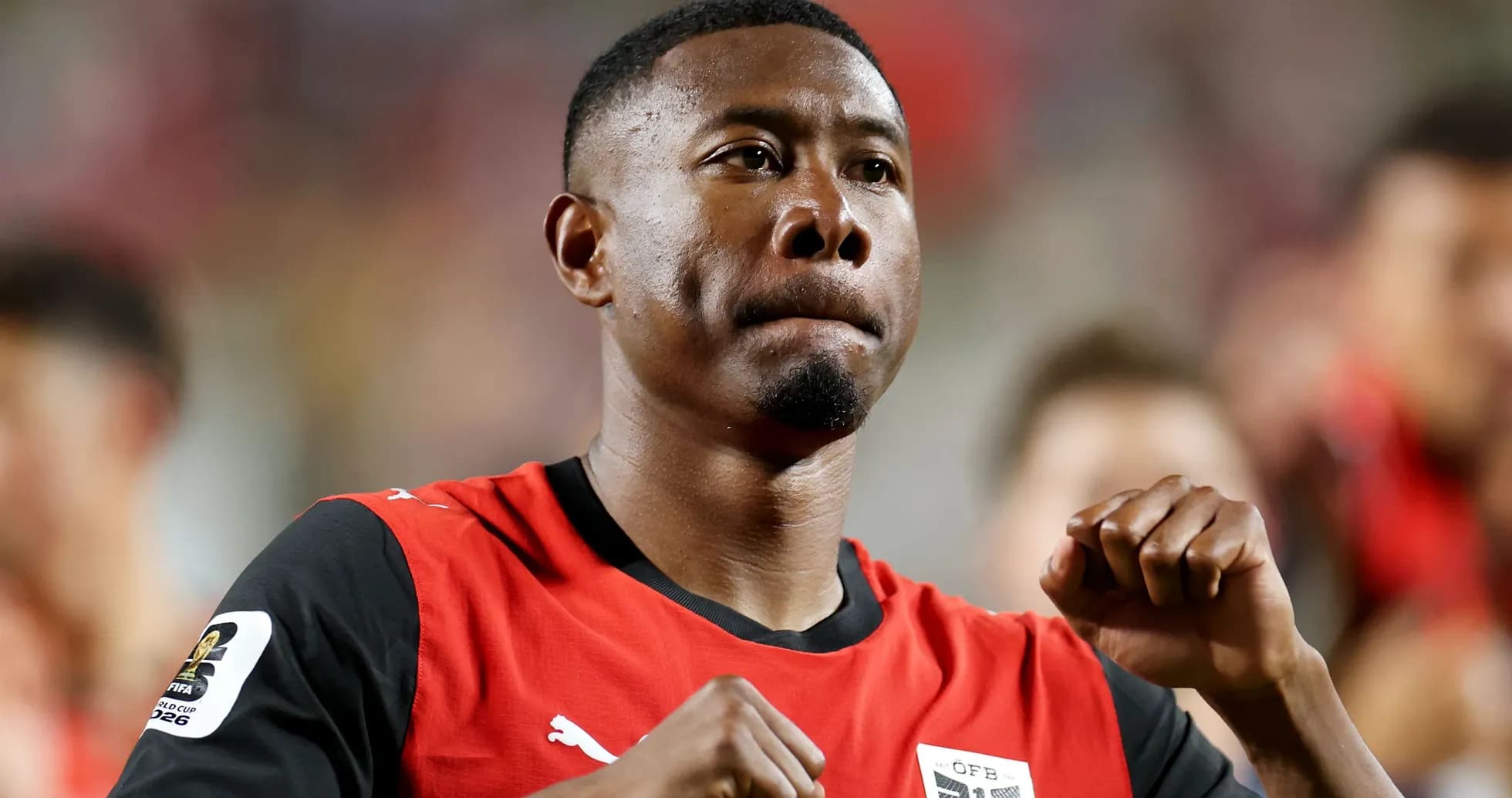 Jugador celebrando en partido de fútbol