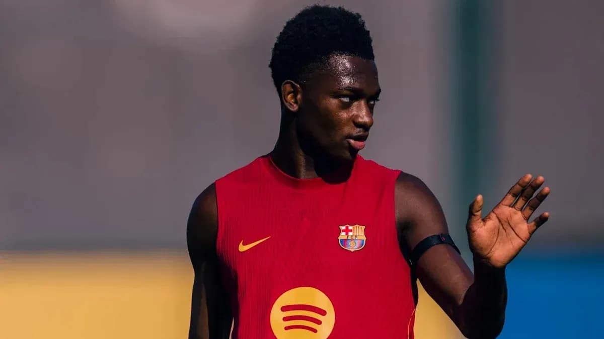 Jugador de FC Barcelona entrenando en campo