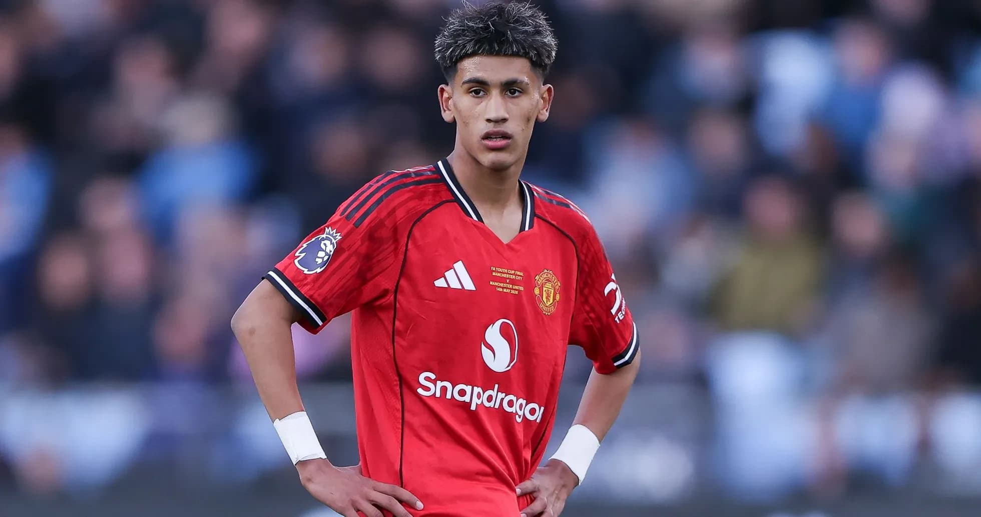 Jugador de Manchester United en campo durante partido
