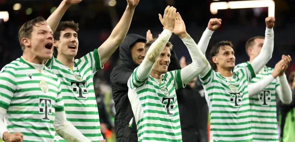 Jugadores de Ferencváros celebrando la victoria