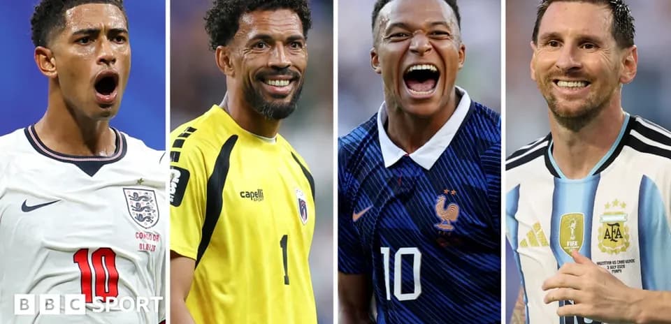 Cuatro jugadores de fútbol celebrando en diferentes momentos