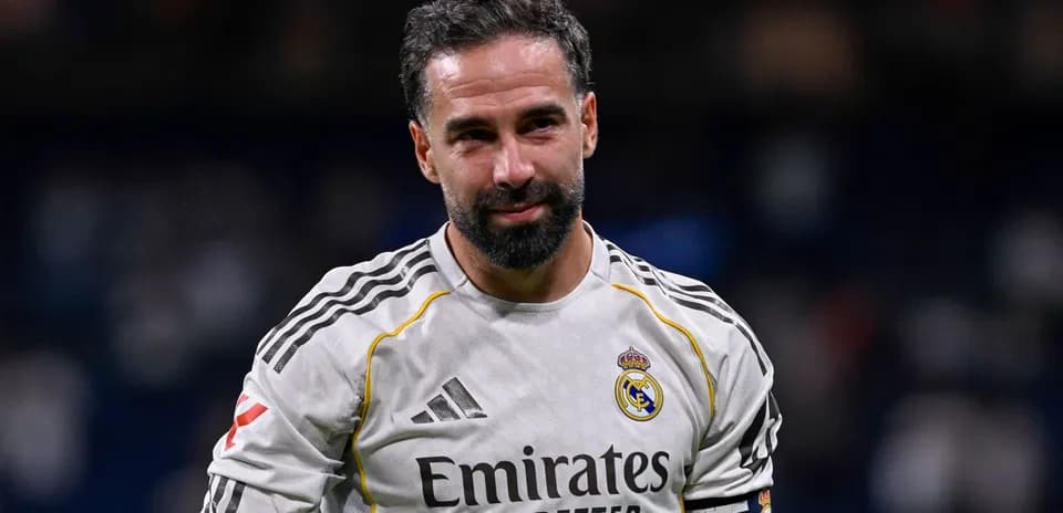 Jugador de Real Madrid en uniforme durante el partido
