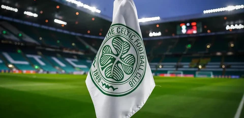Bandera de Celtic Football Club en el estadio