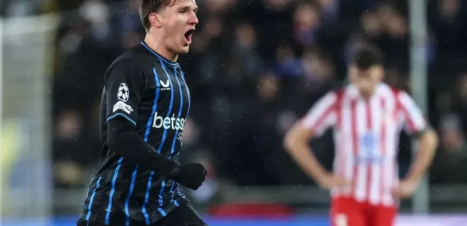 Jugador de Club Brugge celebra un gol