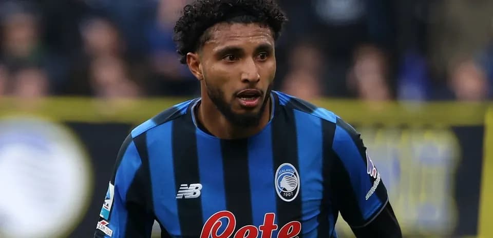 Jugador de Atalanta en acción durante un partido