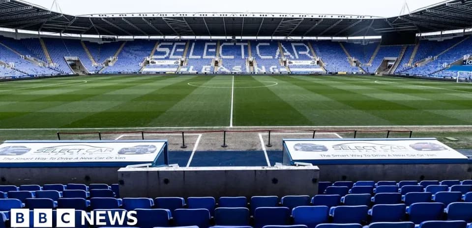 Vista del campo en el estadio Select Car Leasing