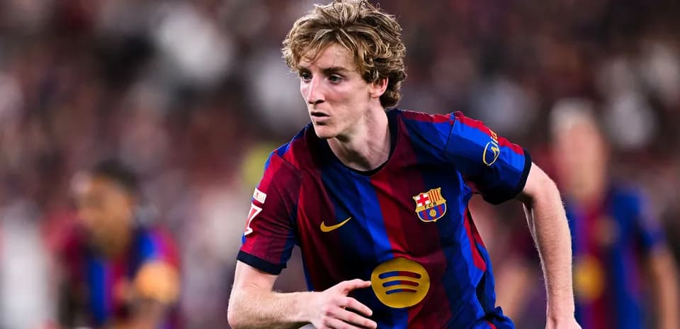 Jugador de Barcelona corriendo durante el partido