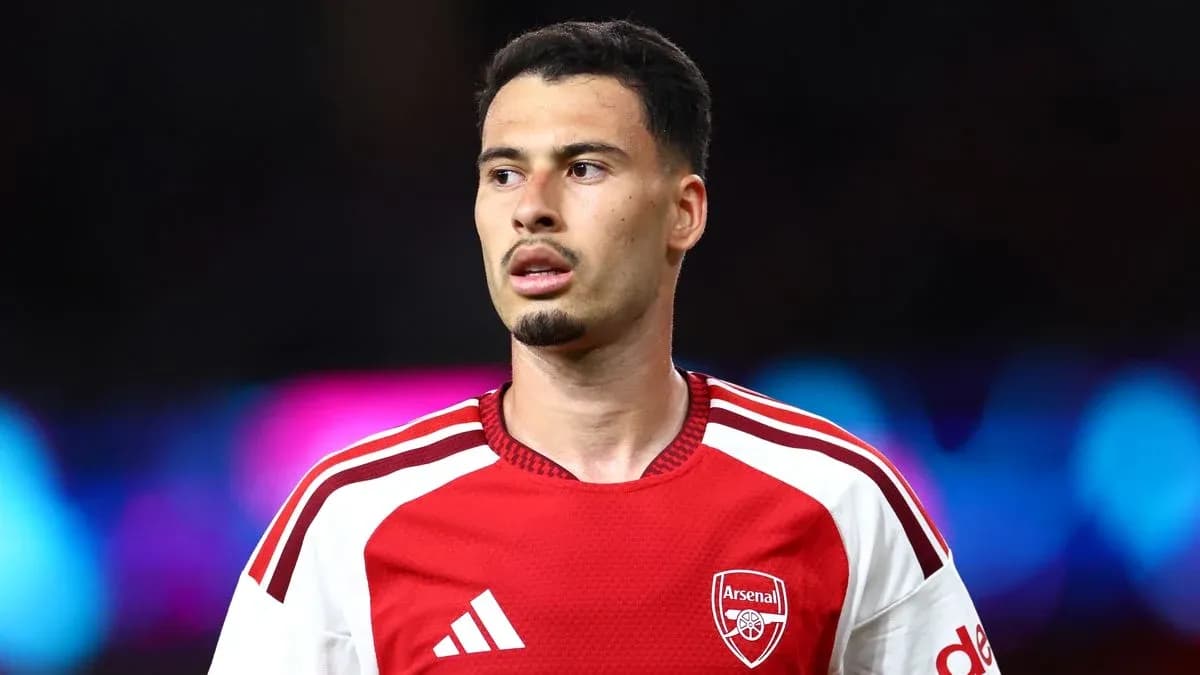 Jugador de Arsenal en la cancha durante un partido