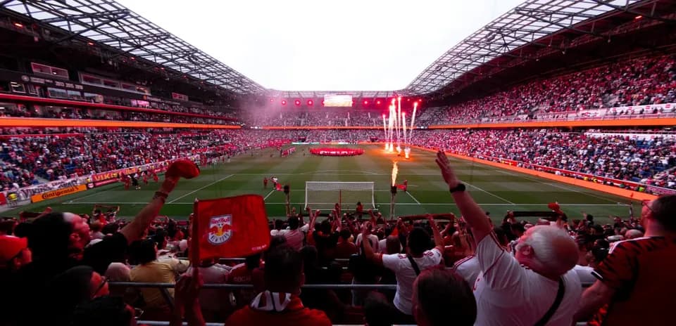 Aficionados del New York Red Bulls en el estadio
