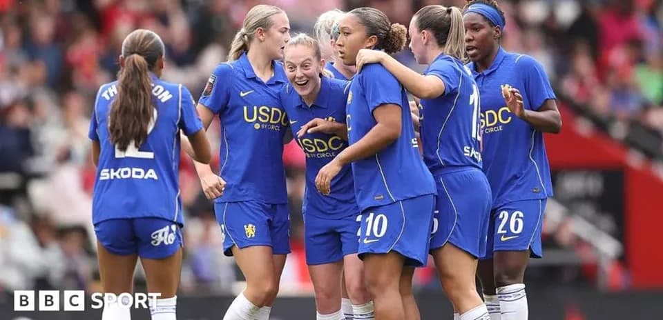 Jugadoras de Chelsea celebrando un gol en partido