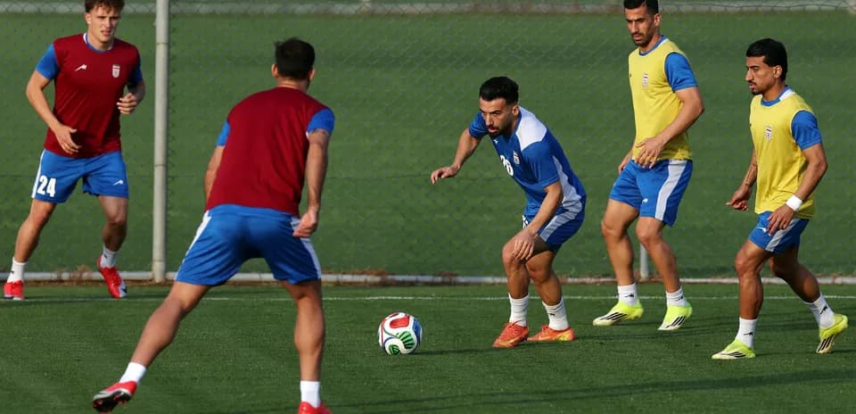 Entrenamiento de jugadores de Irán