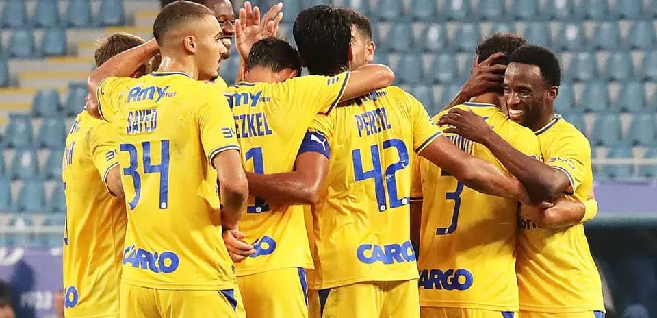 Celebración de jugadores de Maccabi Tel Aviv