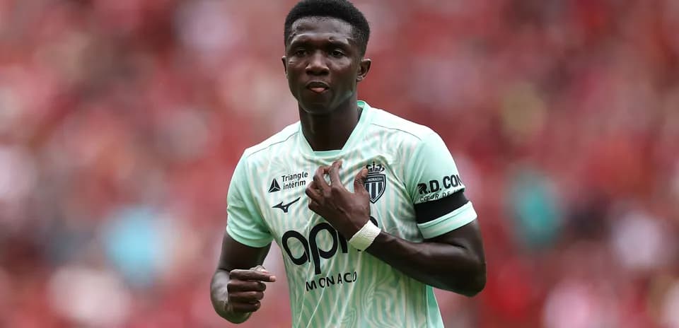 Jugador de AS Monaco en acción durante el partido
