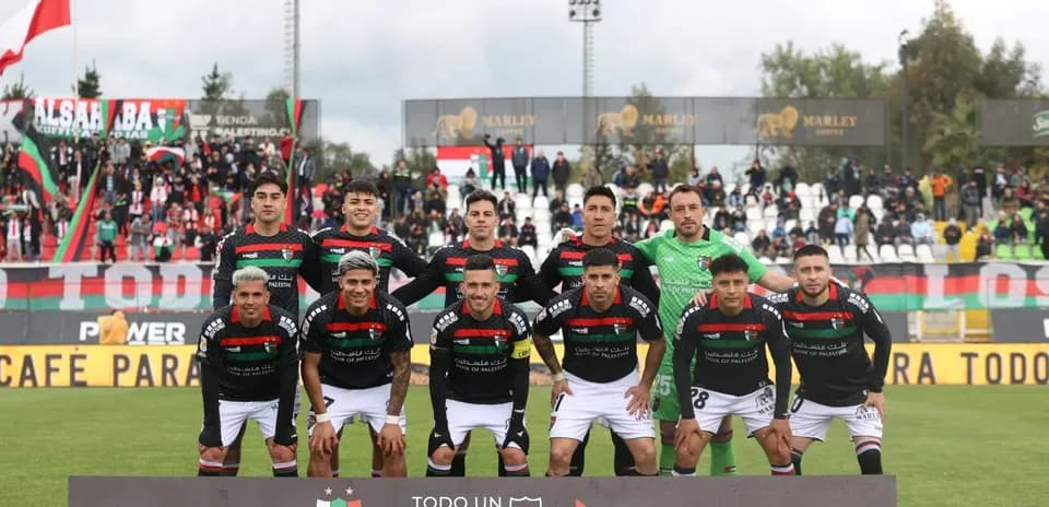 Equipo Palestino posando para la fotografía