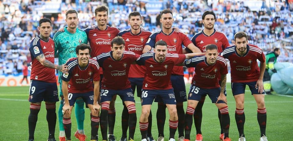 Plantilla de Osasuna en el campo