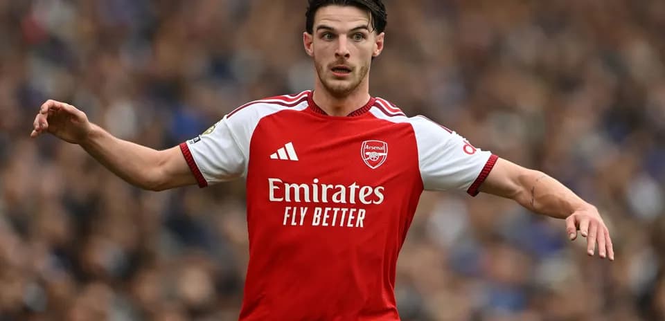 Jugador de Arsenal gesticulando durante un partido
