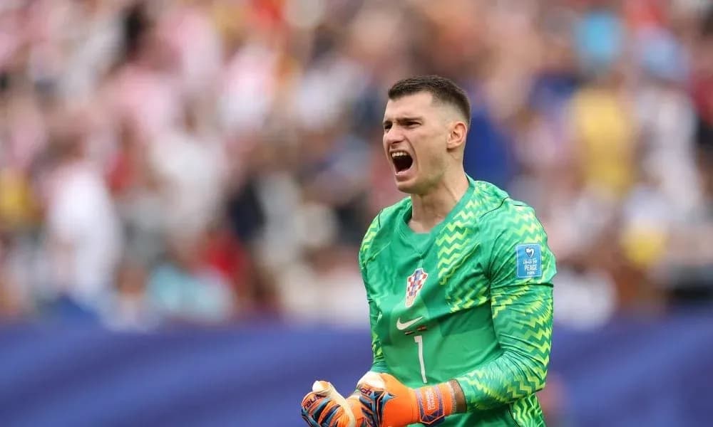 Portero de Croacia celebrando durante el partido