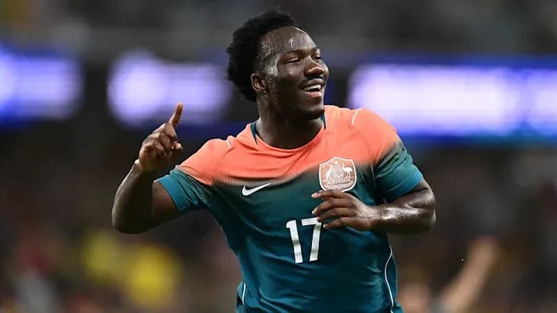 Jugador celebrando un gol en partido de fútbol