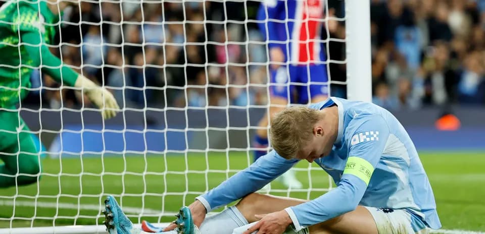 Jugador en el suelo tras una jugada fallida