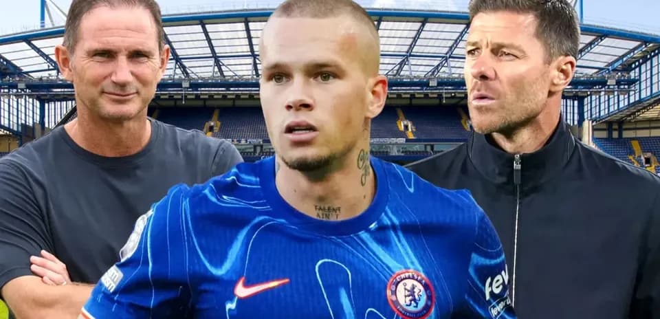 Jugadores y entrenadores en el estadio de Chelsea