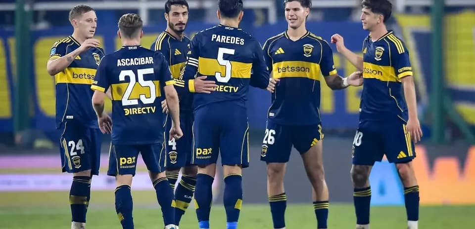 Jugadores de Boca Juniors celebrando un gol