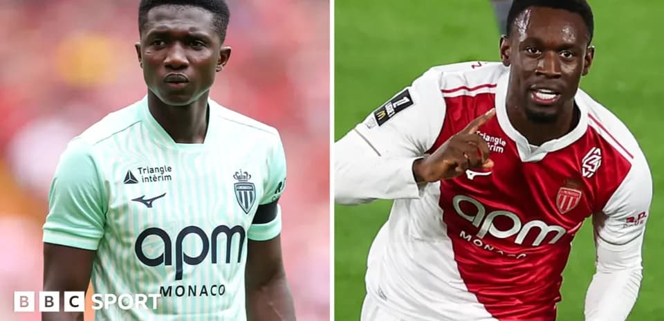 Dos jugadores de AS Monaco en uniforme de equipo